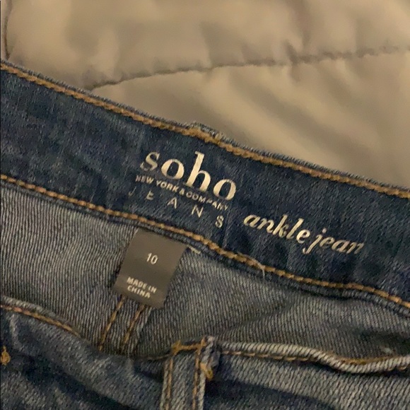 Jeans - Picture 2 of 2